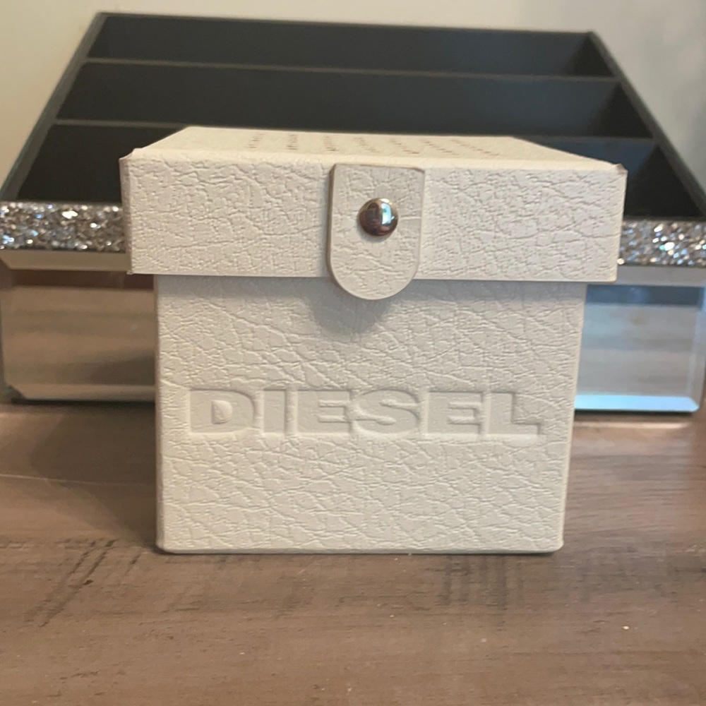 Diesel watch box